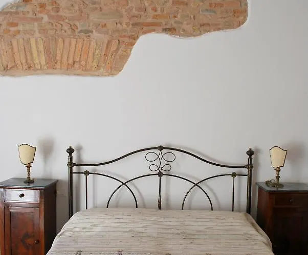 La Casetta Nel Borgo 法恩莎