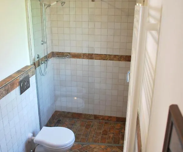 La Casetta Nel Borgo B&B 파엔차